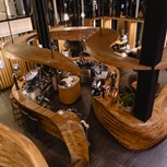 Bar Freiraum von oben am Abend, Puradies Leogang