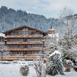 Traumquartier im Schnee vor Bergpanorama, Puradies Leogang