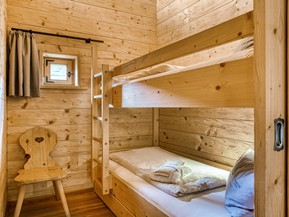 Stockbettzimmer im Privat Spa Chalet Plus im Naturresort Puradies Stockbettzimmer im Privat Spa Chalet Plus im Naturresort Puradies