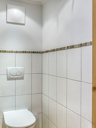 Separates WC im Genießerzimmer im Naturresort Puradies