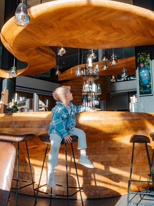 Child at the Bar Freiraum at Naturresort Puradies Child at the Bar Freiraum at Naturresort Puradies